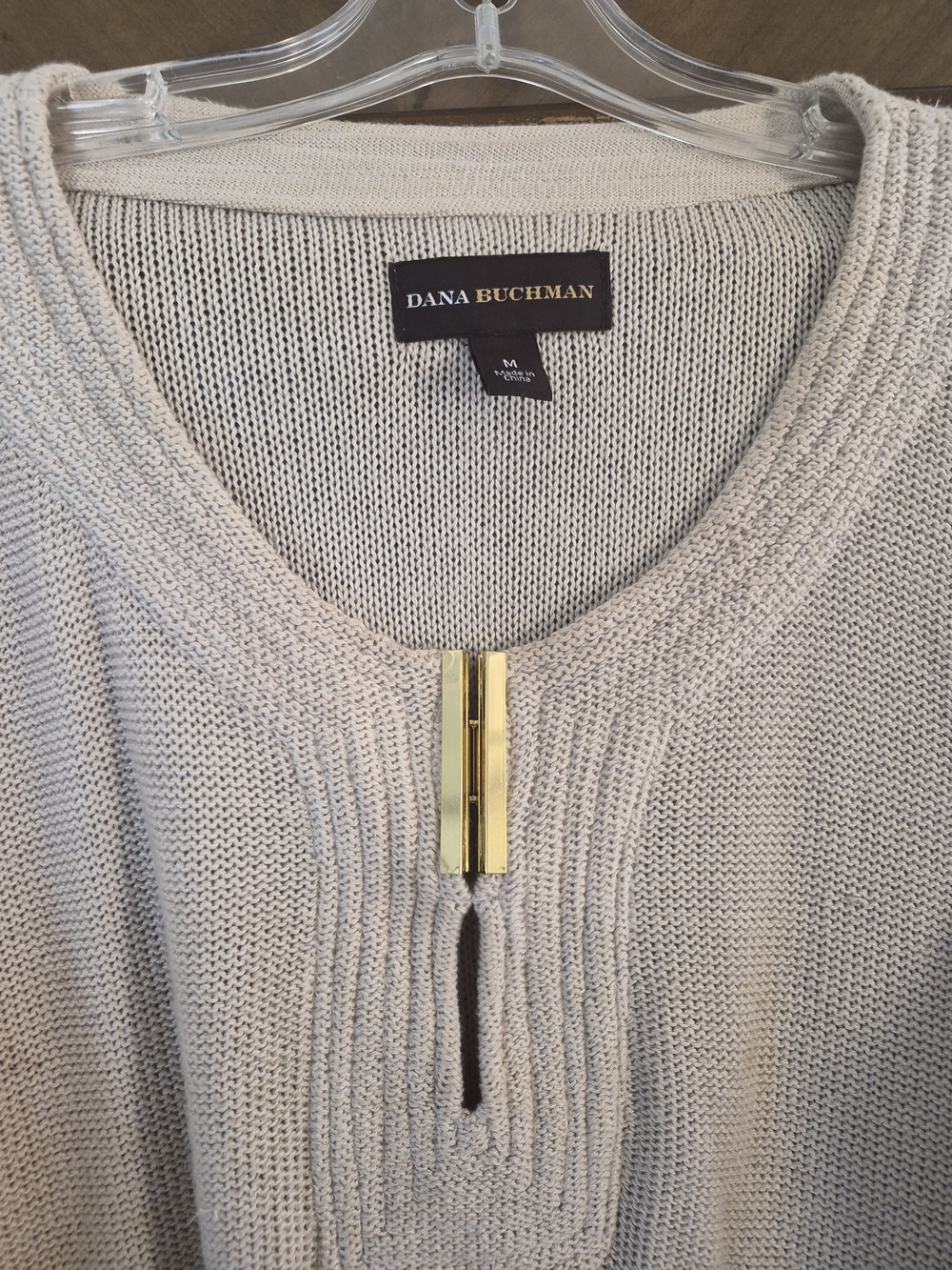 Dana Buchman Cream Knit Scoop Neck Sweater with Gold Bar Accent M